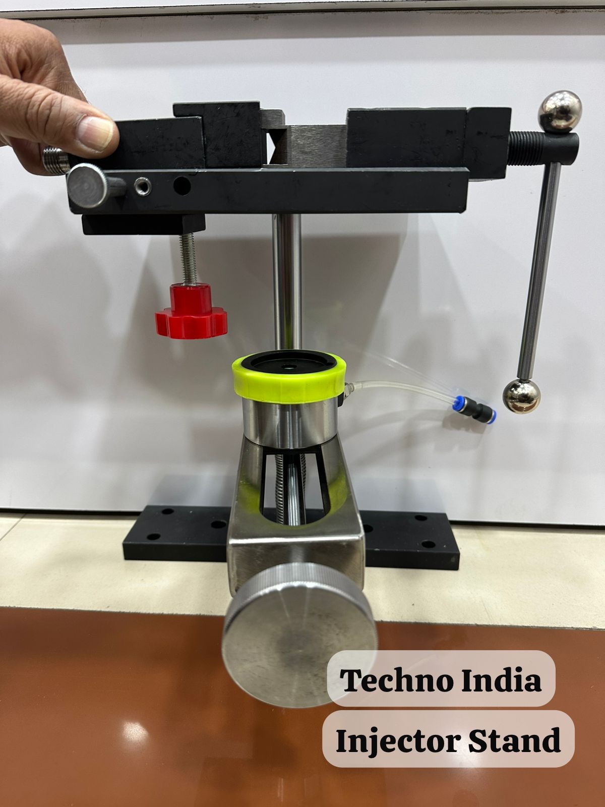 INJECTOR STAND
